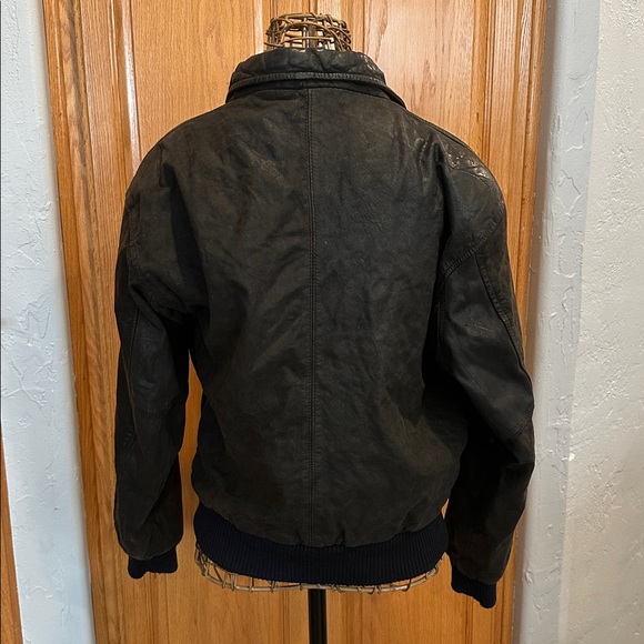 U2 Wear Me Out Black Bomber Leather Jacket, size 38. Zip, snap front. - Picture 8 of 14